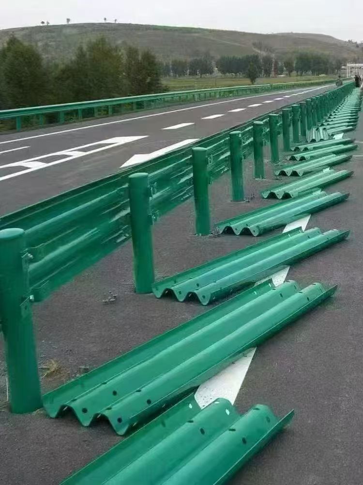 汕尾波形护栏